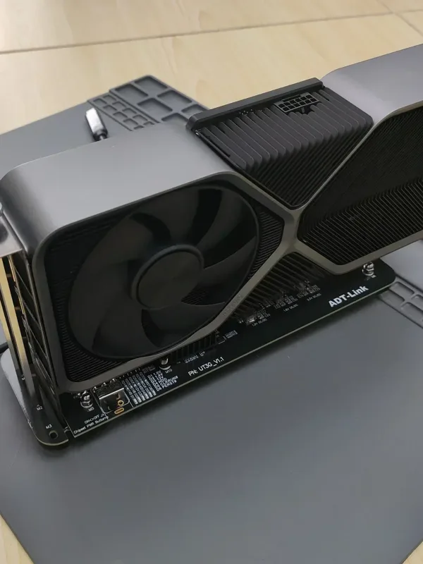 ブランドUT3G V1.6 ノートパソコン用外付けグラフィッ - Pc Gaming Itx のレビューと価格
